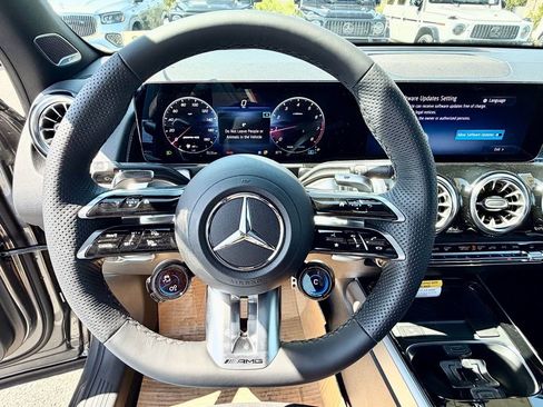New 2026 Mercedes-Benz GLB 35 AMG 4MATIC image 22