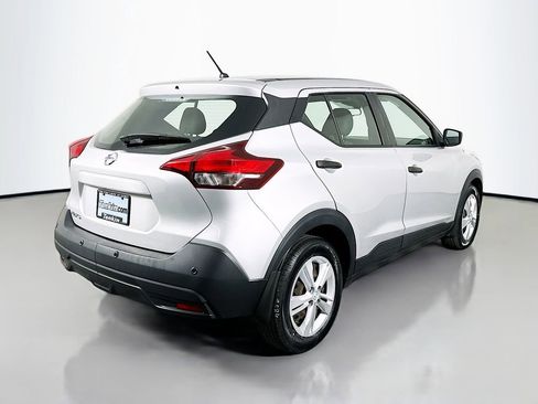 Used 2020 Nissan Kicks S image 8