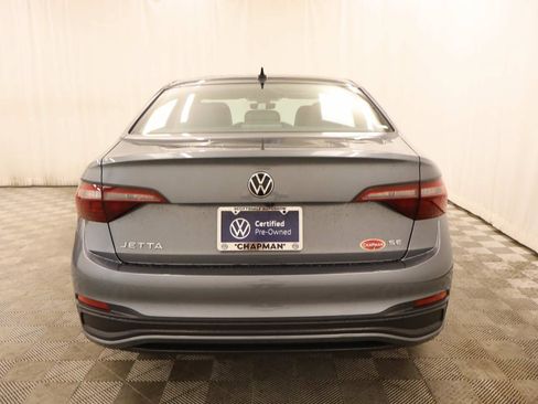 Used 2024 Volkswagen Jetta SE FWD image 6