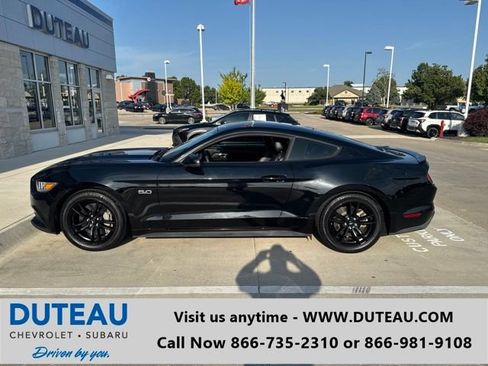 Used 2017 Ford Mustang GT Premium RWD image 1