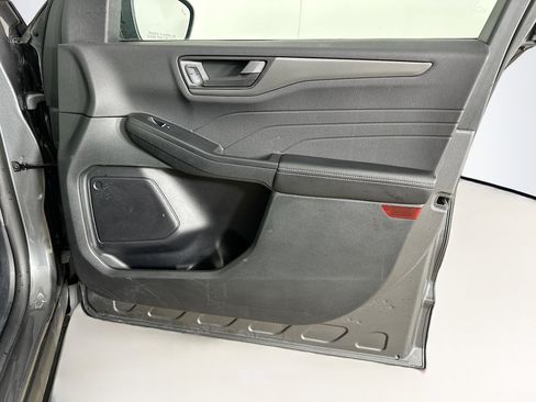 Used 2025 Ford Escape Active image 30