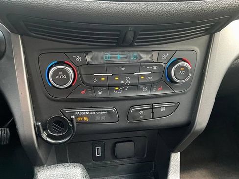 Used 2019 Ford Escape SE AWD/4WD image 15