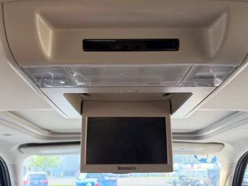 Used 2014 Chevrolet Tahoe LT AWD/4WD image 13