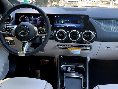 New 2026 Mercedes-Benz GLA 250 4MATIC image 8