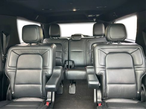Used 2018 Lincoln Navigator L Reserve image 15