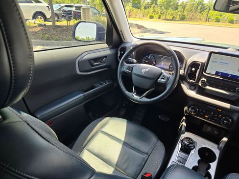 Used 2021 Ford Bronco Sport Outer Banks AWD/4WD image 9