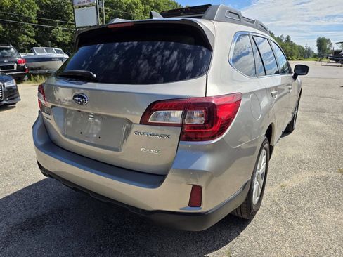 Used 2016 Subaru Outback 2.5i Premium AWD/4WD image 9