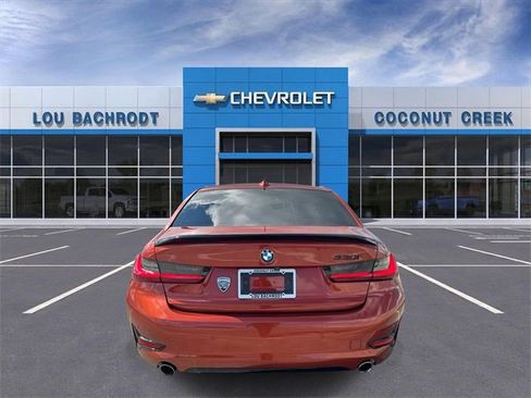 Used 2022 BMW 330i Sedan w/ Premium Package image 7