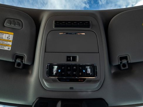 Used 2024 Ford F250 Lariat w/ Lariat Ultimate Package image 28