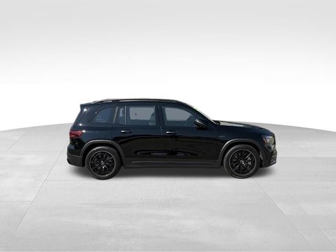 Certified 2025 Mercedes-Benz GLB 35 AMG 4MATIC image 6
