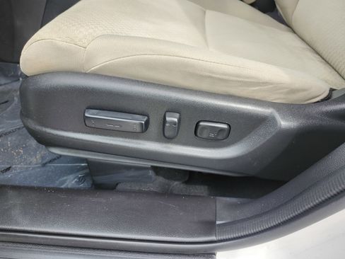 Used 2016 Honda CR-V EX image 24