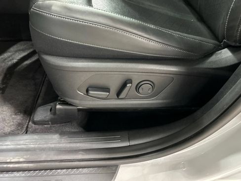 Certified 2022 Kia Sorento X-Line EX AWD/4WD image 11