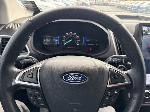Used 2024 Ford Edge SEL image 34