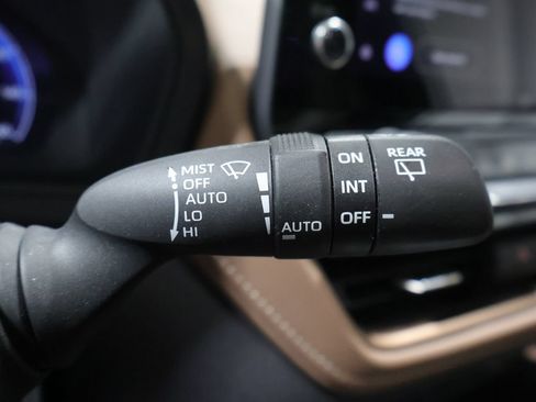 Used 2025 Toyota Grand Highlander AWD Hybrid image 40