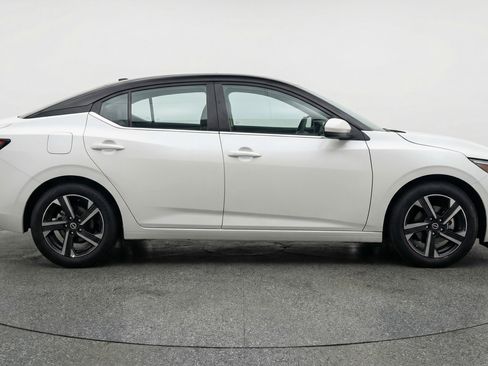 Used 2025 Nissan Sentra SV image 11