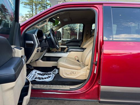 Used 2017 Ford F250 Lariat w/ Tow Technology Bundle image 21