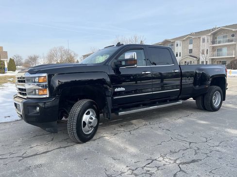 Used 2018 Chevrolet Silverado 3500 High Country AWD/4WD image 15