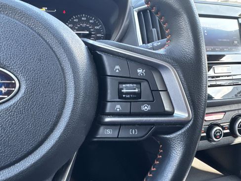 Used 2021 Subaru Crosstrek 2.0i Premium w/ Moonroof Package image 19