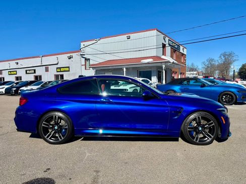 Used 2020 BMW M4 Coupe w/ Executive Package image 4
