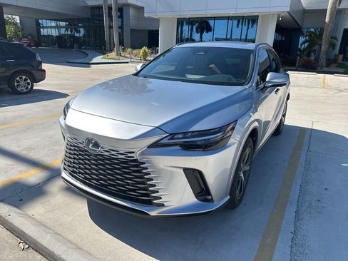 Certified 2025 Lexus RX 350 Premium w/ Accessory Package (Z1) FWD image 4
