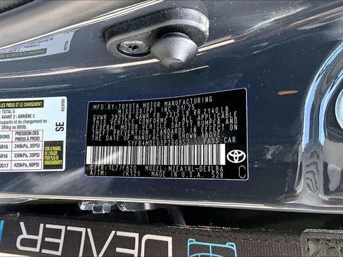 Used 2025 Toyota Corolla LE FWD image 3