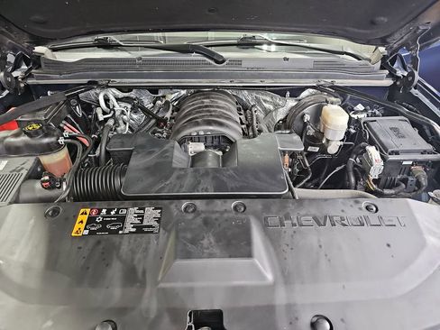 Used 2018 Chevrolet Suburban LT w/ Luxury Package image 29