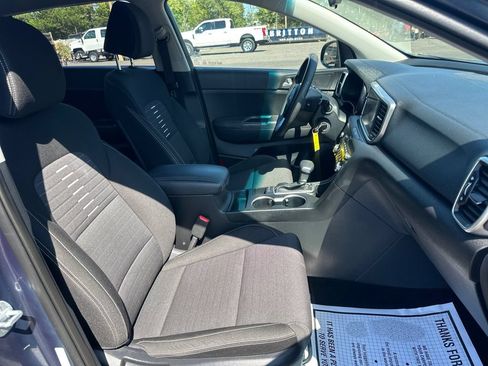 Used 2020 Kia Sportage LX w/ LX Popular Package AWD/4WD image 23