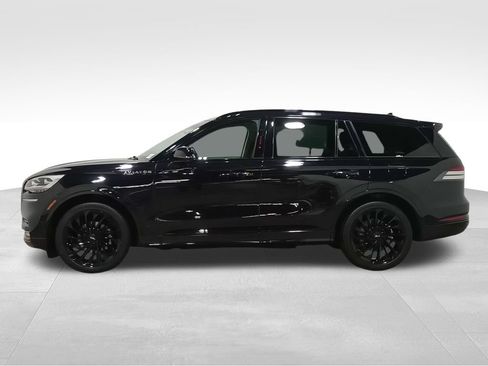 Certified 2023 Lincoln Aviator Reserve w/ Equipment Group 201A AWD/4WD image 9