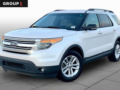 Used 2013 Ford Explorer XLT FWD image 1