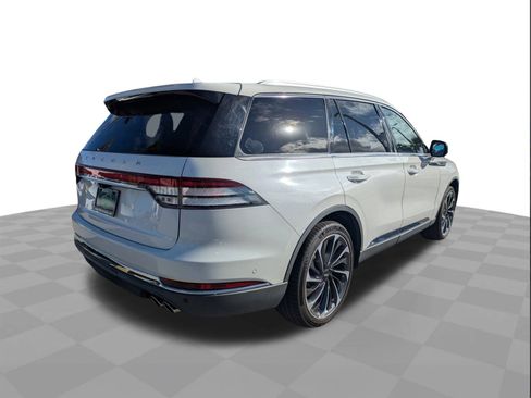 Used 2020 Lincoln Aviator Reserve w/ Equipment Group 202A image 5