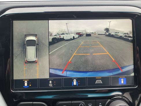 Used 2020 Chevrolet Bolt Premier w/ Infotainment Package image 19