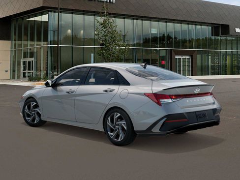 New 2026 Hyundai Elantra SEL Sport image 6