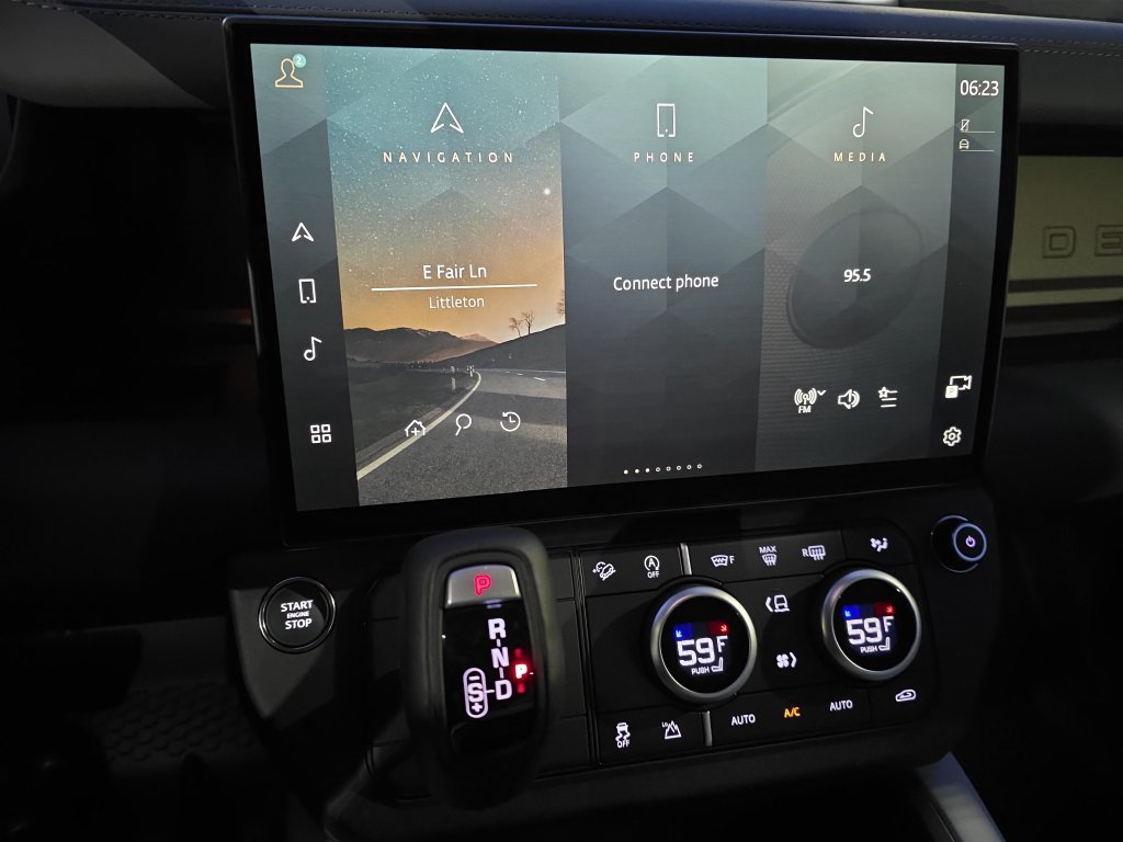 New 2026 Land Rover Defender 110 S AWD/4WD image 15