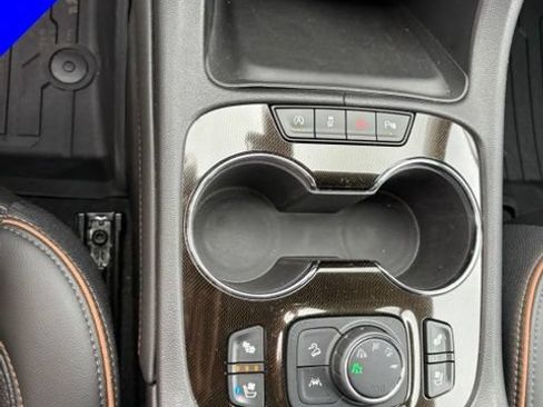 Used 2021 GMC Acadia AT4 w/ Technology Package AWD/4WD image 22