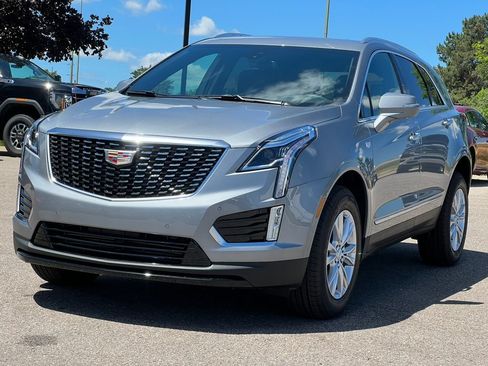 New 2026 Cadillac XT5 Luxury w/ LPO, Floor Liner Package AWD/4WD image 44