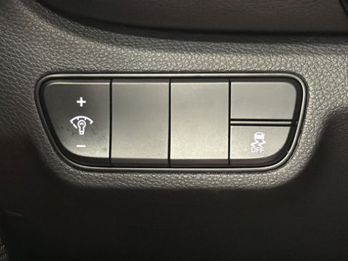 Used 2025 Kia Seltos X-Line AWD/4WD image 28