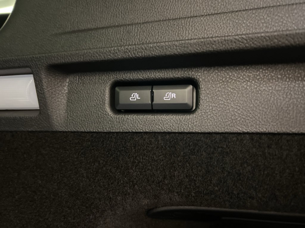 Used 2026 Lincoln Corsair Premiere AWD/4WD image 35