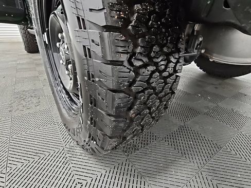 Used 2022 Ford Bronco Black Diamond image 43