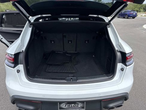 Used 2023 Porsche Macan Turbo AWD/4WD image 11
