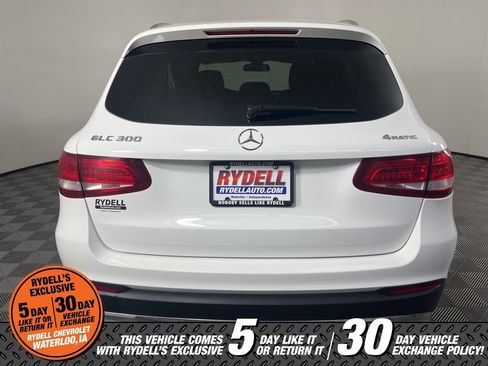 Used 2017 Mercedes-Benz GLC 300 4MATIC image 6