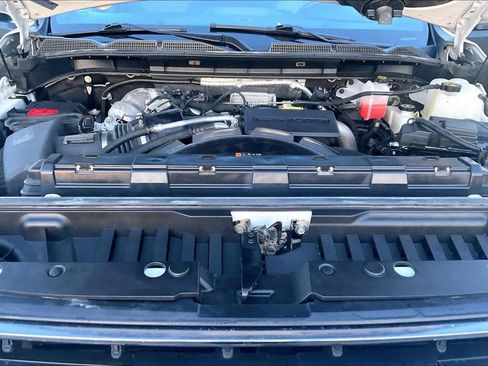 Used 2023 GMC Sierra 2500 AT4 w/ Gooseneck/5TH Wheel Package image 9