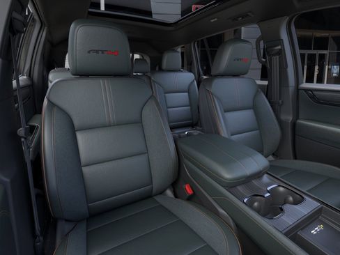 Used 2025 GMC Acadia AT4 image 17