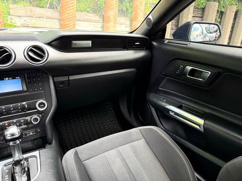 Used 2019 Ford Mustang Coupe image 29