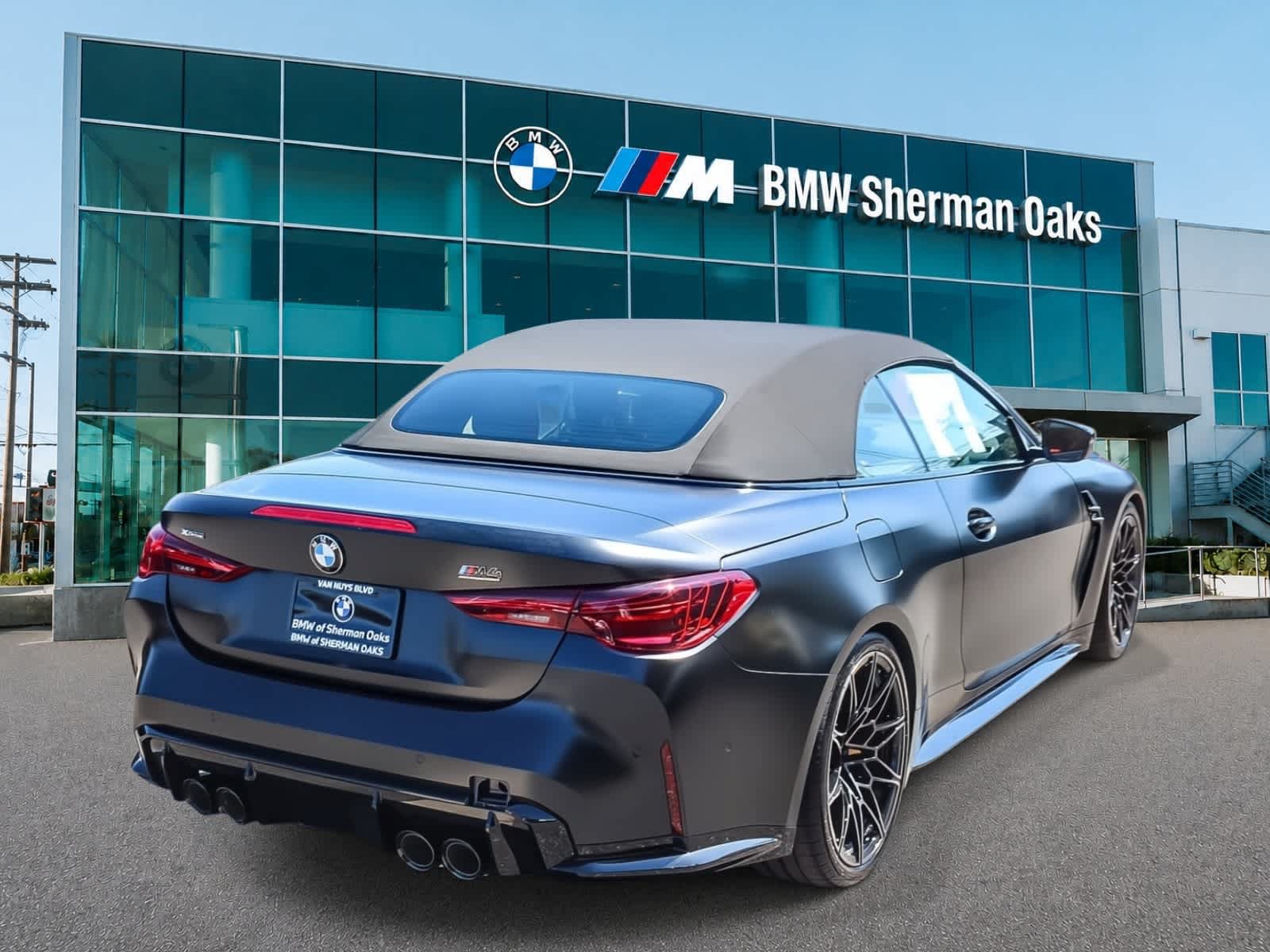 New 2027 BMW M4 xDrive Competition w/ Carbon Package AWD/4WD image 4
