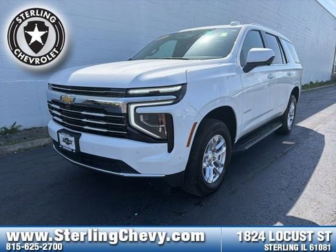 Used 2025 Chevrolet Tahoe LT AWD/4WD image 1