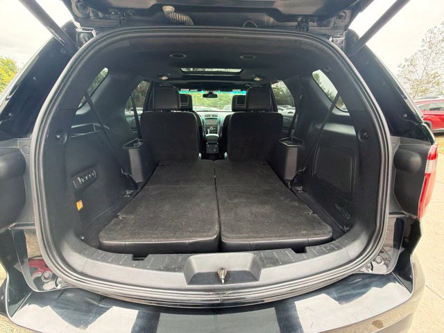 Used 2017 Ford Explorer Platinum AWD/4WD image 11