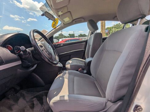 Used 2012 Nissan Sentra 2.0 SR w/ Convenience Pkg FWD image 10