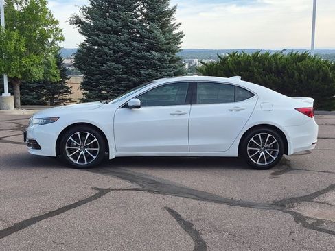 Used 2016 Acura TLX w/ Technology Package FWD image 9