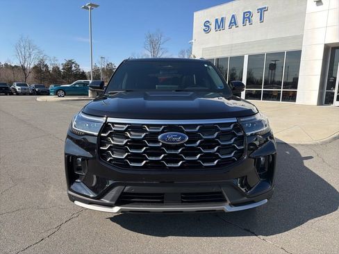 Certified 2025 Ford Explorer Platinum w/ Ultimate Package image 8