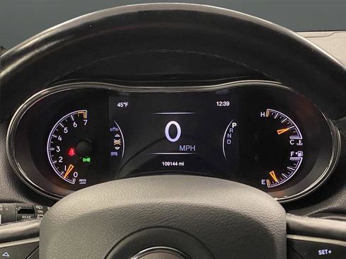 Certified 2020 Jeep Grand Cherokee Altitude image 17